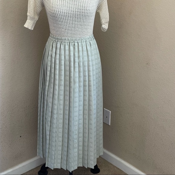 Leslie Fay Dresses & Skirts - Leslie Fay vintage pleated mint skirt size XL (approx)